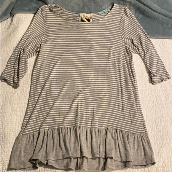 Tops - 6️⃣ for 2️⃣0️⃣ Striped Top